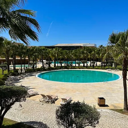 Apartamento Herdade Dos Salgados,t3 8d-0b, Lagoas