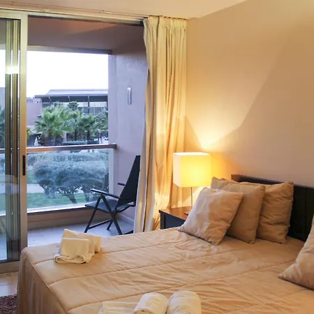 Herdade Dos Salgados,t3 8d-0b, Lagoas Apartment
